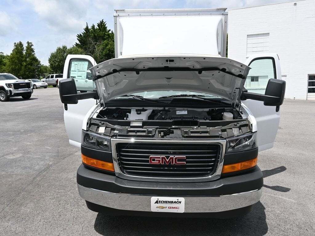 2023 GMC Savana 3500