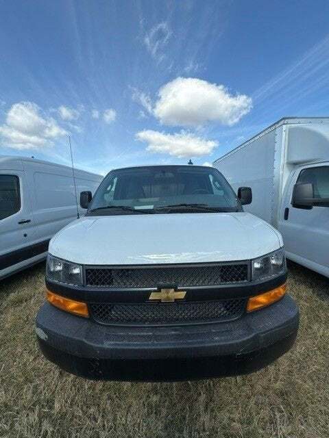 2024 Chevrolet Express 2500