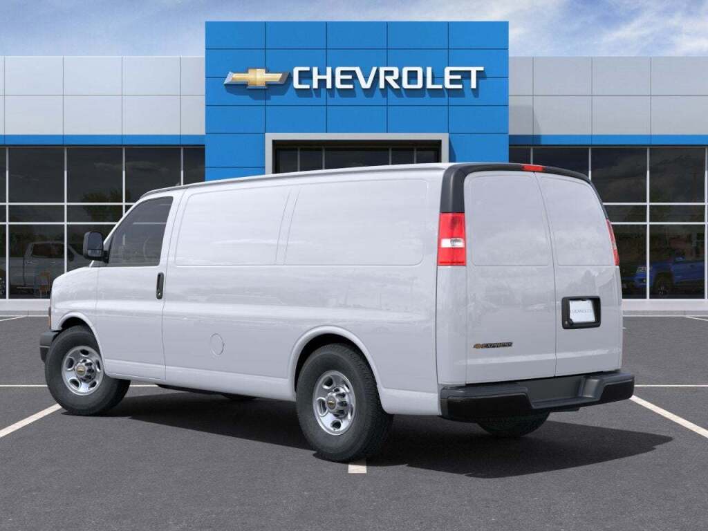 2024 Chevrolet Express 2500