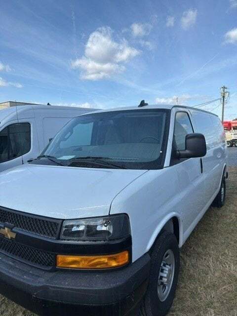 2024 Chevrolet Express 2500