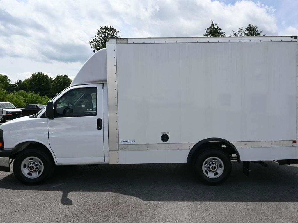 2023 GMC Savana 3500