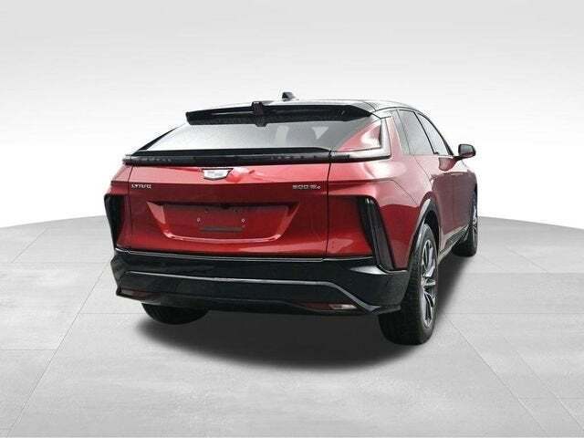 2025 Cadillac LYRIQ Sport 1