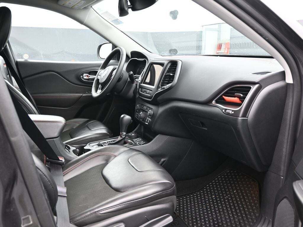 2022 Jeep Cherokee Trailhawk