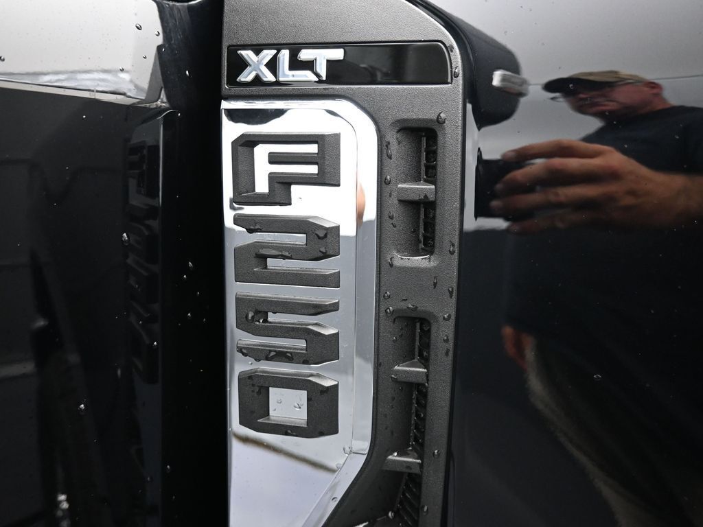 2025 Ford F-250 XLT