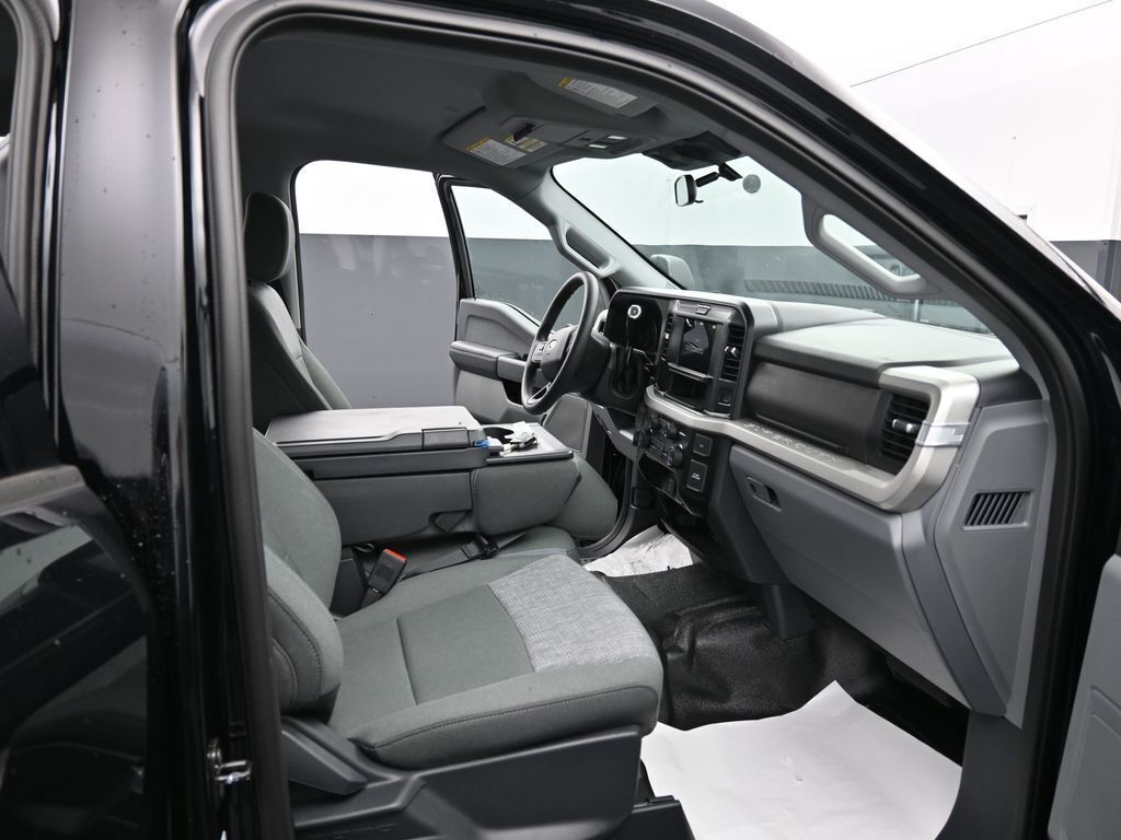 2025 Ford F-250 XLT
