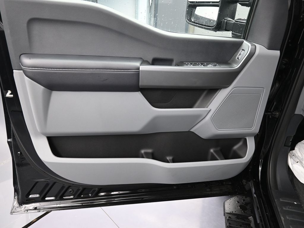 2025 Ford F-250 XLT