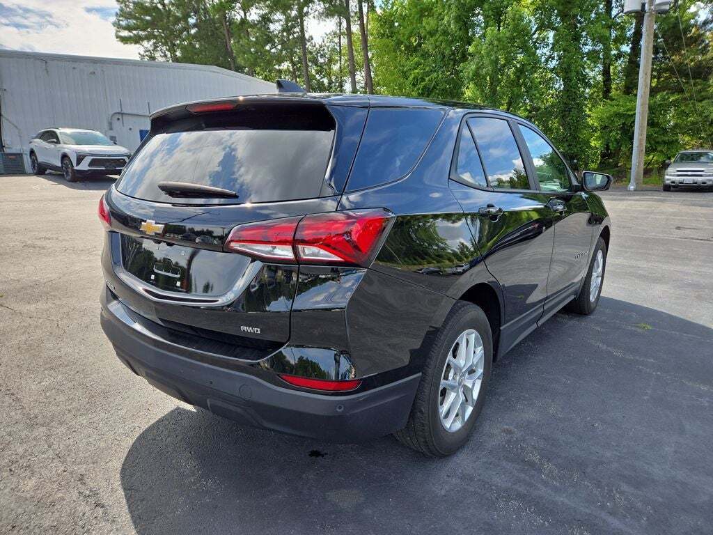 2023 Chevrolet Equinox LS