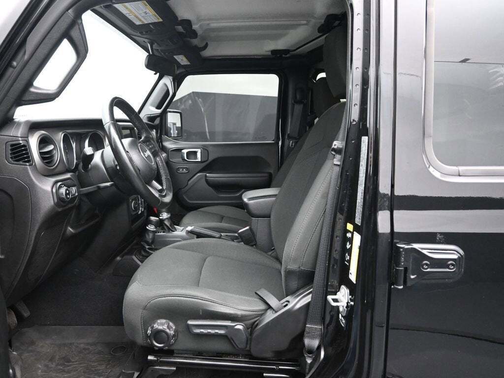 2021 Jeep Gladiator Sport