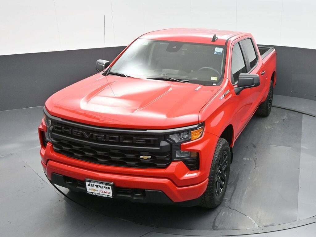2025 Chevrolet Silverado 1500 Custom