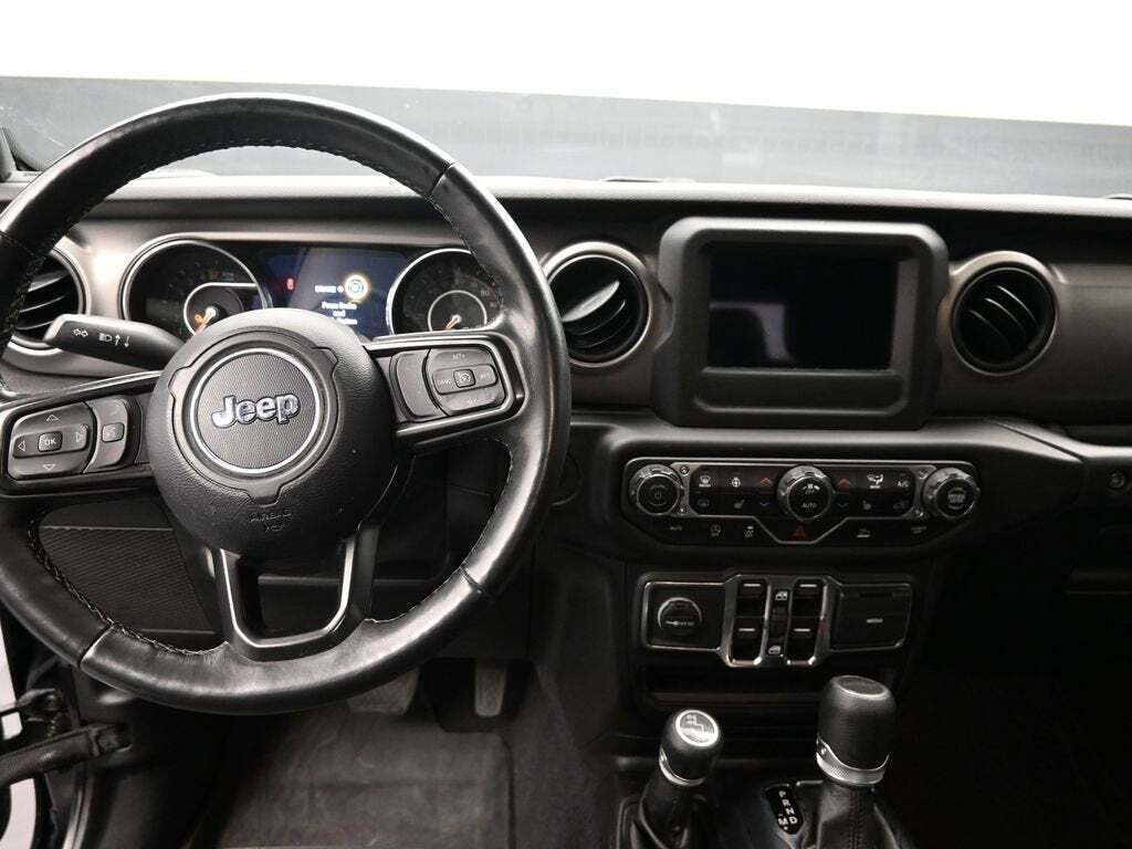 2021 Jeep Gladiator Sport