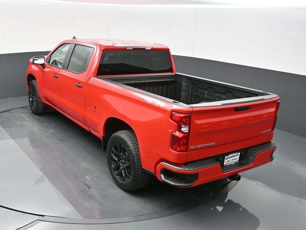 2025 Chevrolet Silverado 1500 Custom