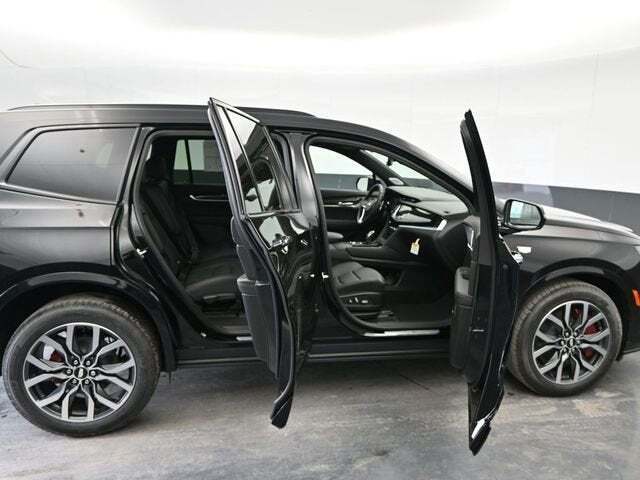 2025 Cadillac XT6 Sport
