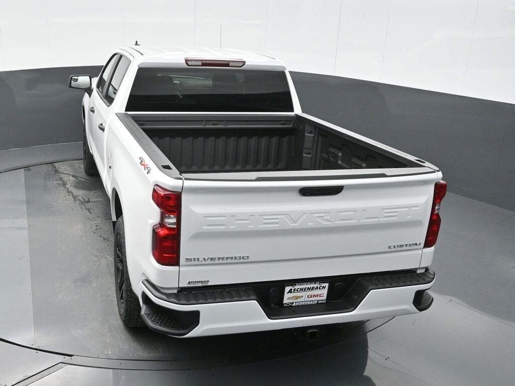 2025 Chevrolet Silverado 1500 Custom