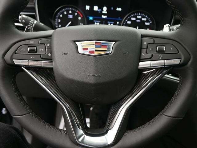 2025 Cadillac XT6 Sport