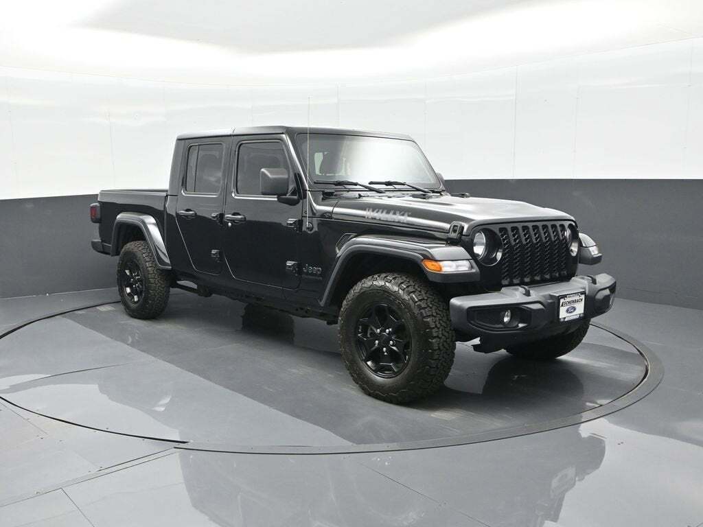 2021 Jeep Gladiator Sport