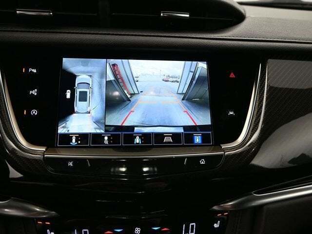 2025 Cadillac XT6 Sport