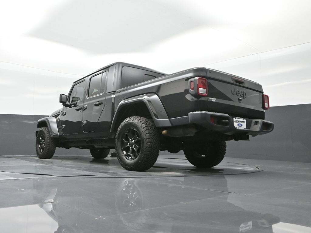 2021 Jeep Gladiator Sport