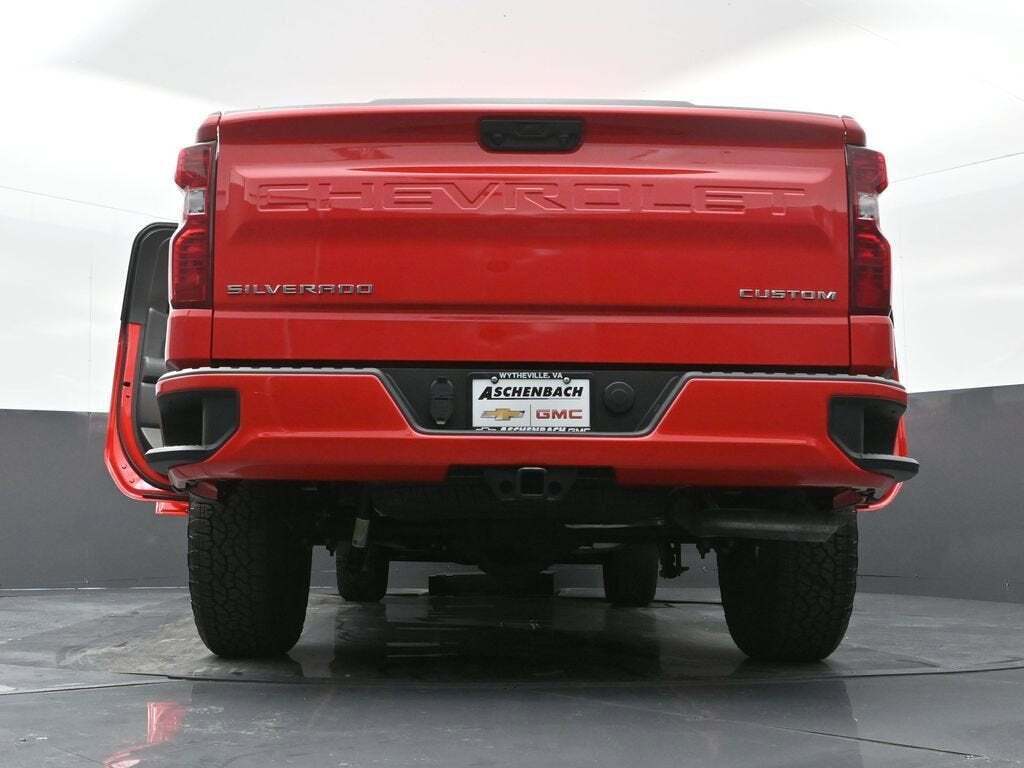 2025 Chevrolet Silverado 1500 Custom