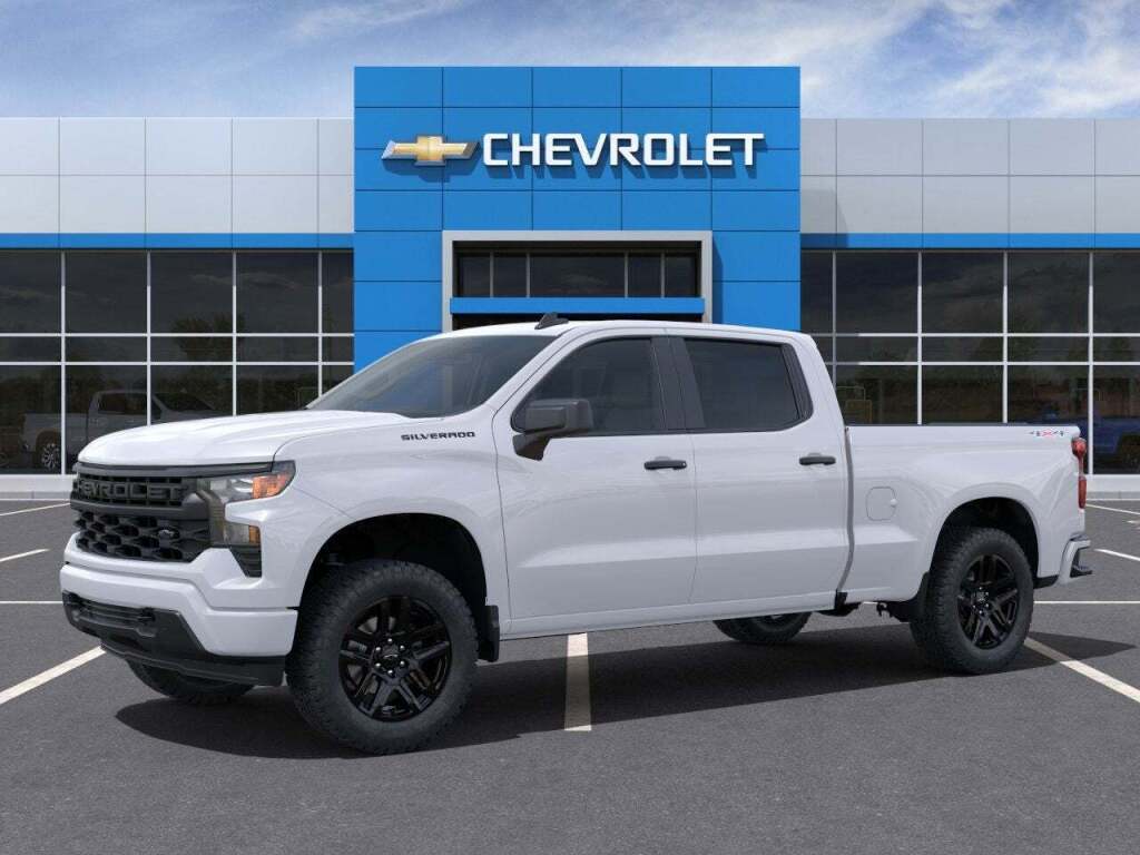 2025 Chevrolet Silverado 1500 Custom
