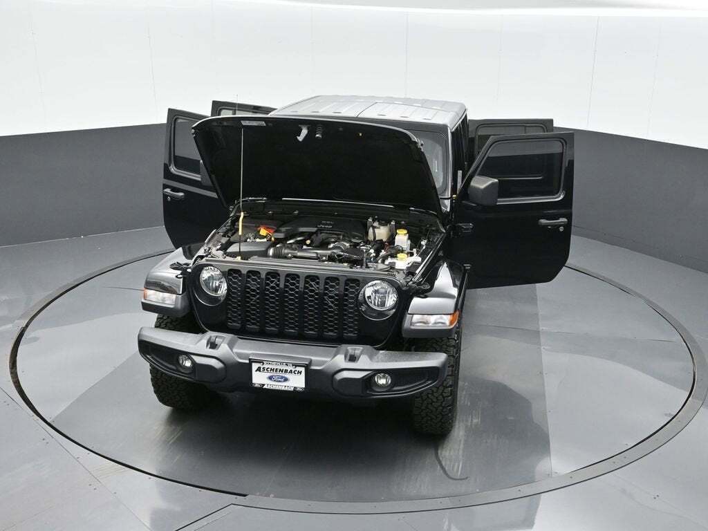 2021 Jeep Gladiator Sport