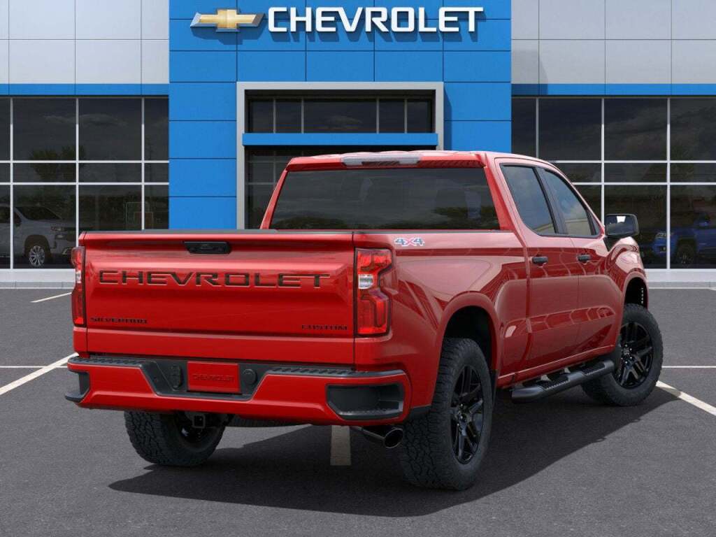 2025 Chevrolet Silverado 1500 Custom