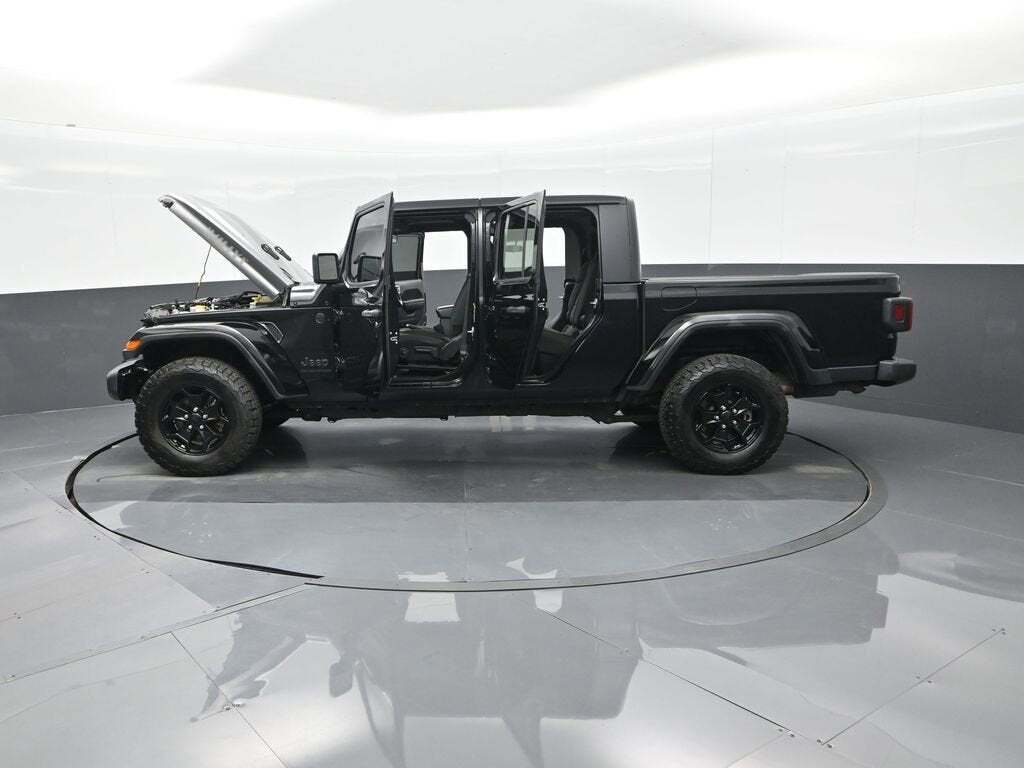 2021 Jeep Gladiator Sport
