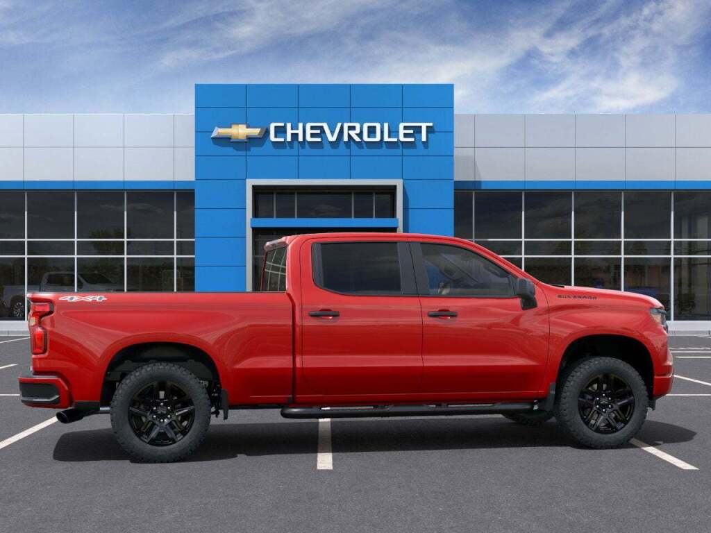 2025 Chevrolet Silverado 1500 Custom