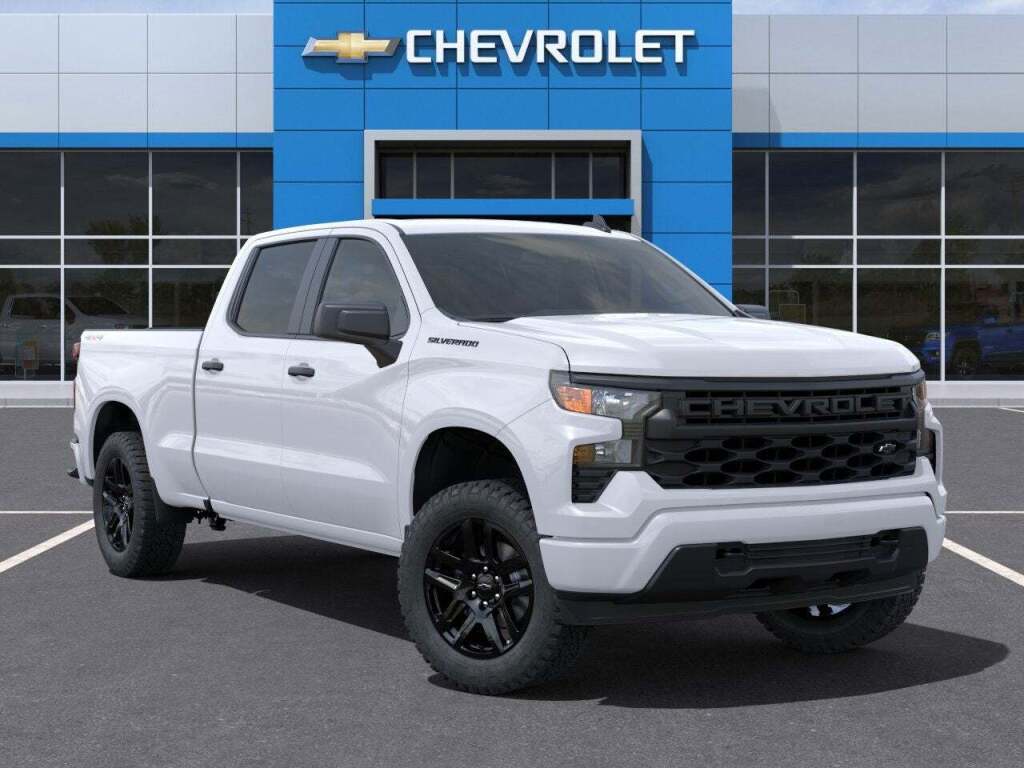 2025 Chevrolet Silverado 1500 Custom