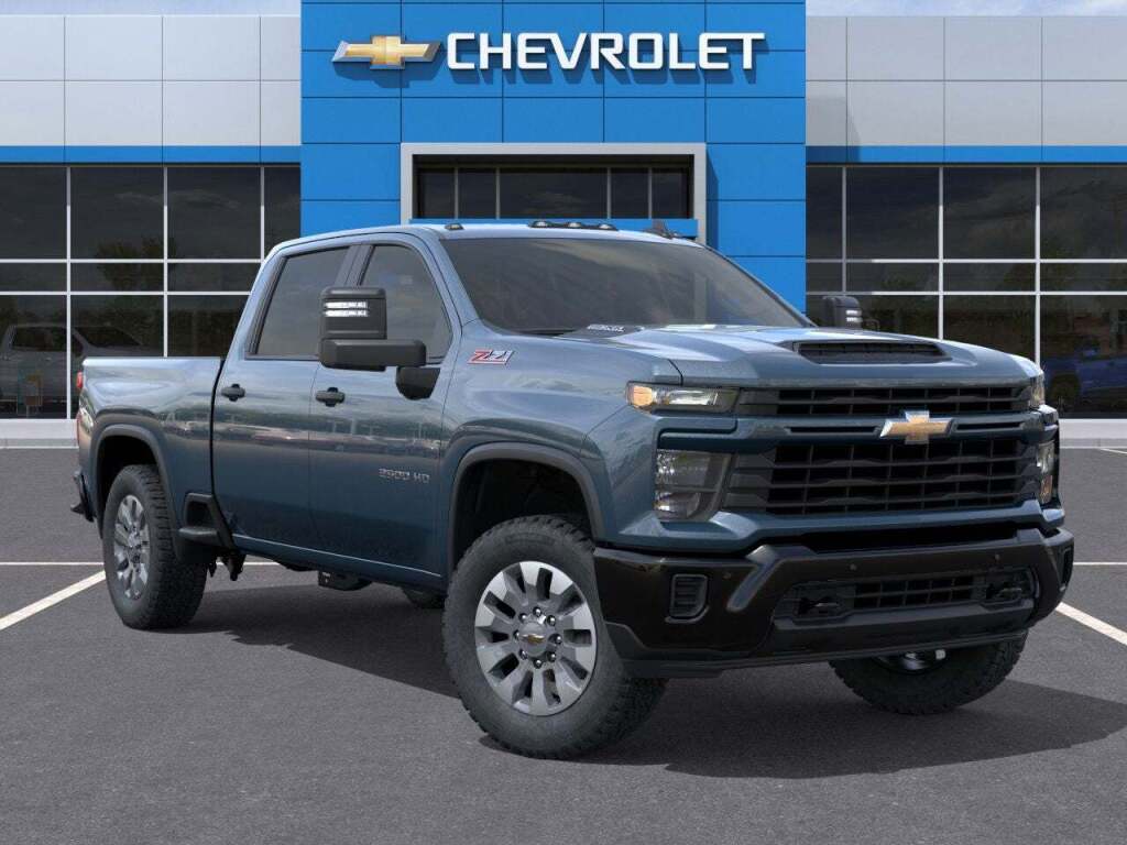2025 Chevrolet Silverado 2500HD Custom