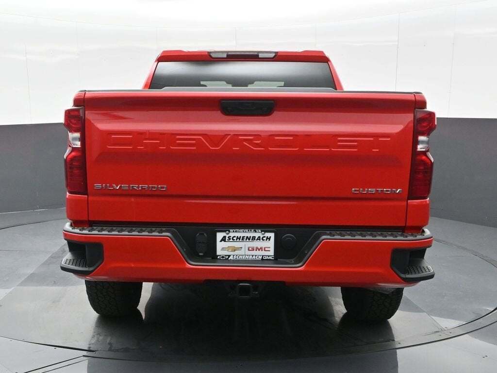 2025 Chevrolet Silverado 1500 Custom