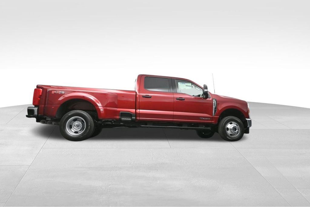 2025 Ford F-350 Super Duty XLT