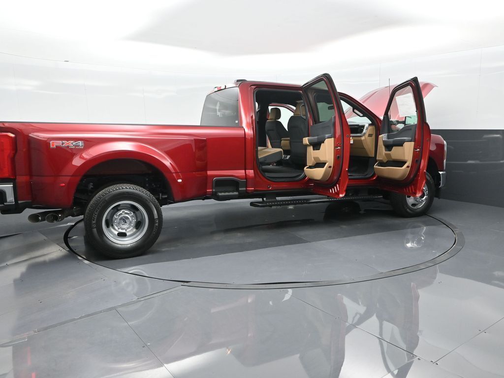 2025 Ford F-350 Super Duty XLT