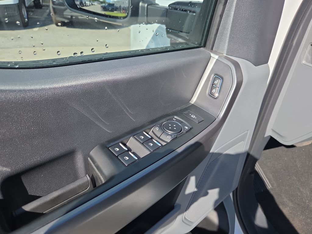 2026 Ford F-350 Super Duty XLT