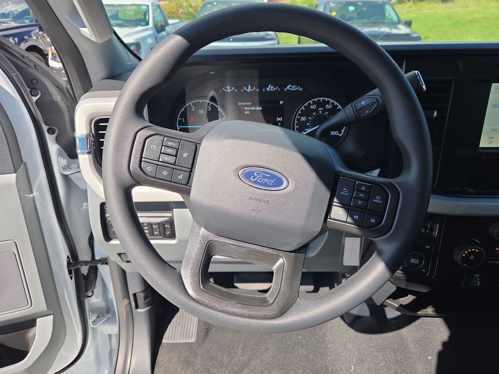 2026 Ford F-350 Super Duty XLT