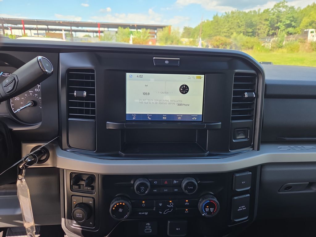 2026 Ford F-350 Super Duty XLT