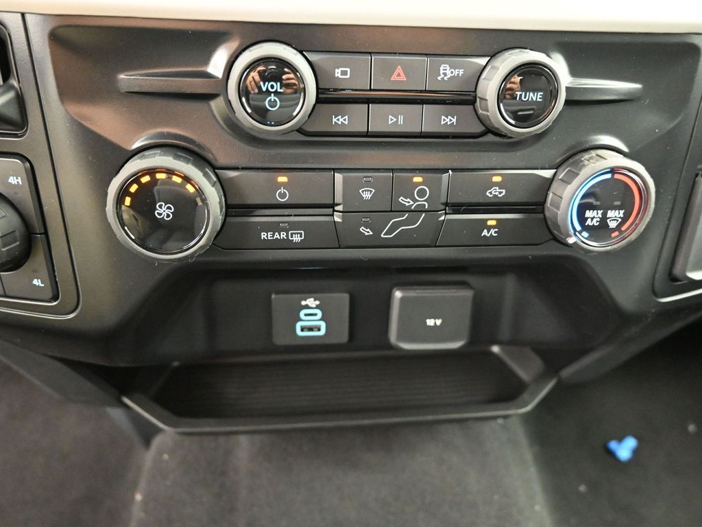 2026 Ford Super Duty F-350 SRW XL