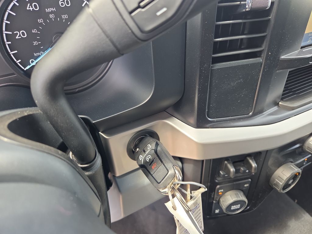 2025 Ford F-250 Super Duty XLT