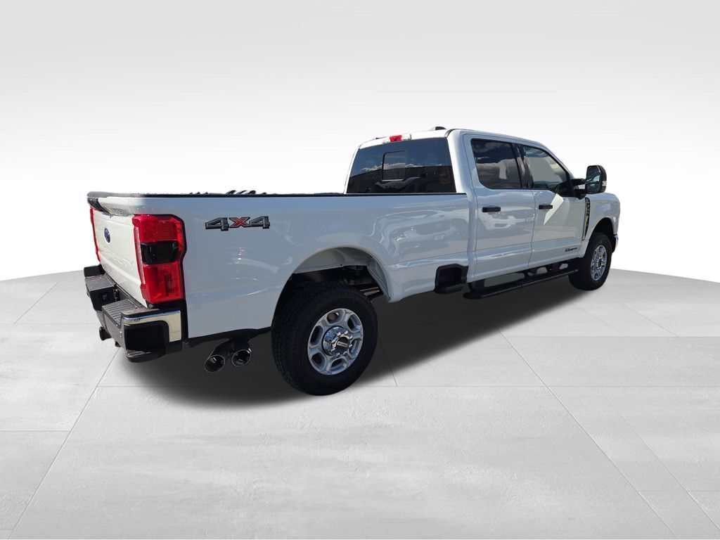 2026 Ford F-350 Super Duty XLT