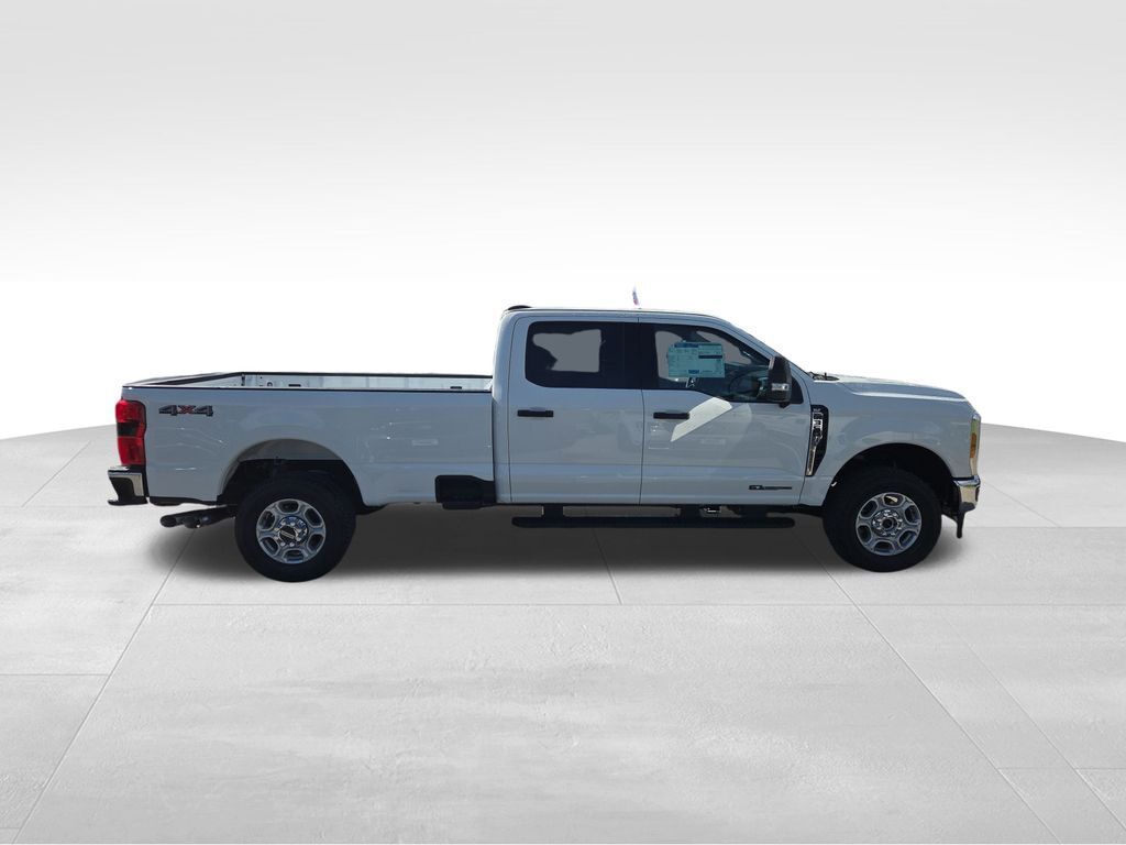 2026 Ford F-350 Super Duty XLT