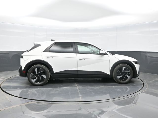 2025 Hyundai IONIQ 5 SE Standard Range