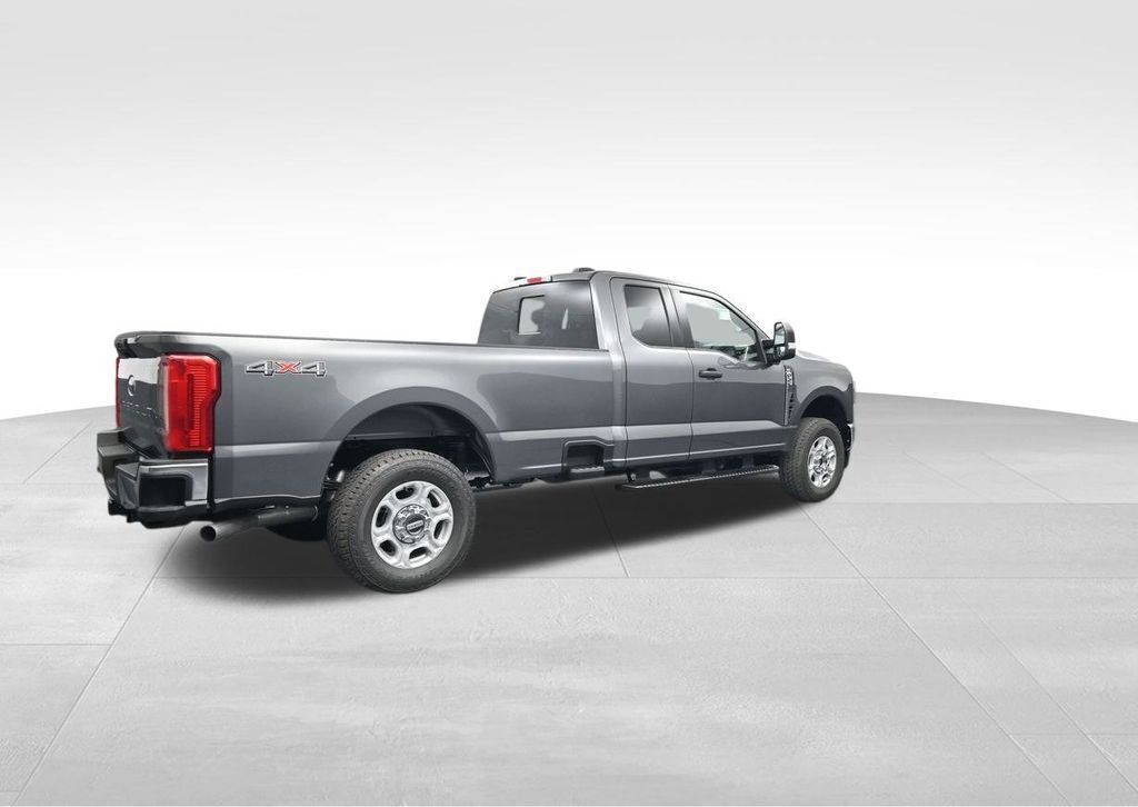 2026 Ford F-250 Super Duty XLT