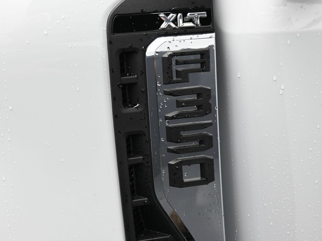 2026 Ford F-350 Super Duty XLT