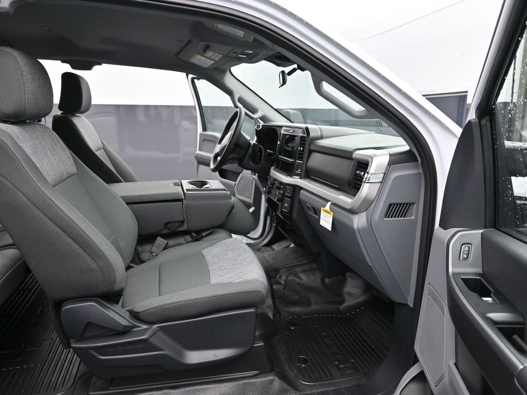 2026 Ford F-350 Super Duty XLT