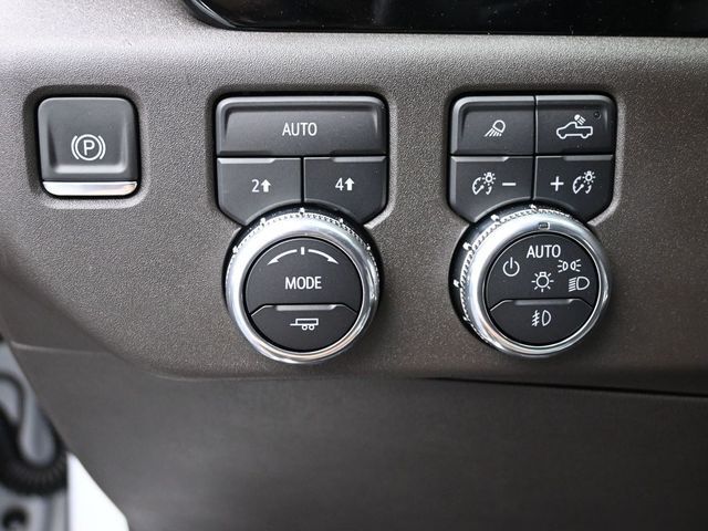 2025 GMC Sierra 1500 4WD Crew Cab Short Box SLT