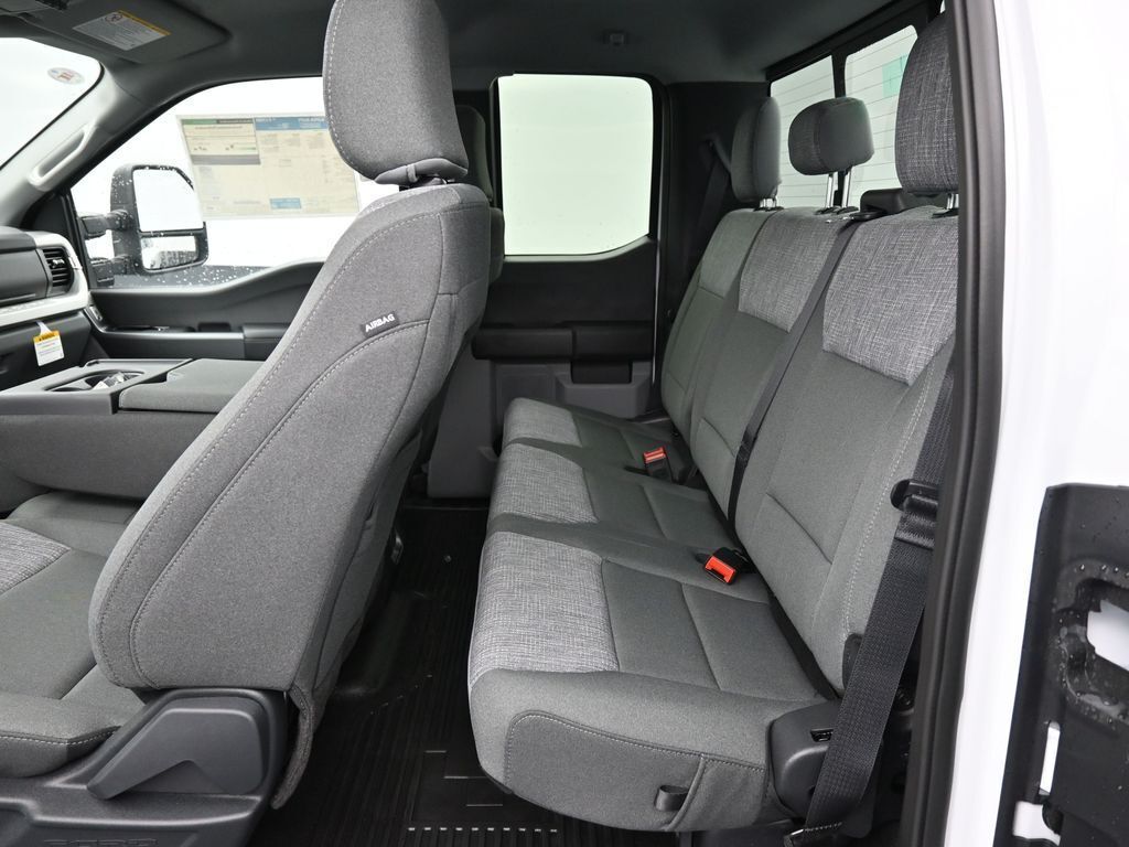 2026 Ford F-350 Super Duty XLT
