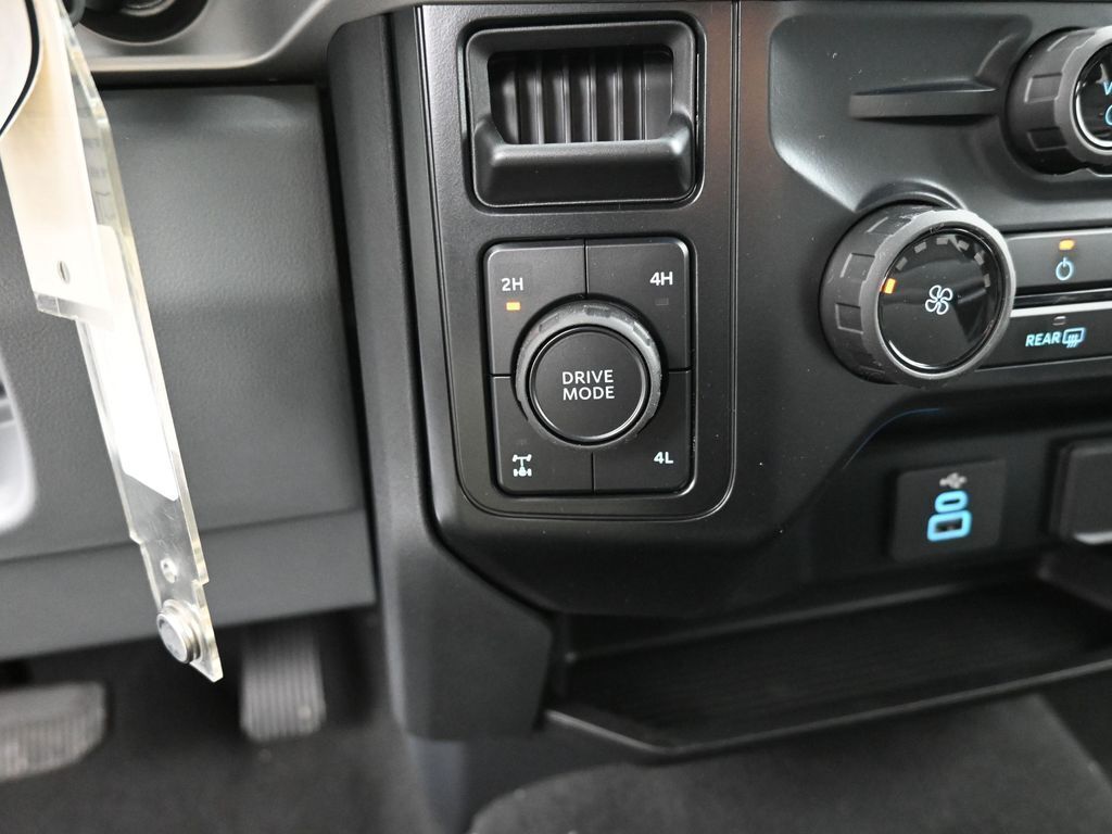 2026 Ford F-350 Super Duty XL