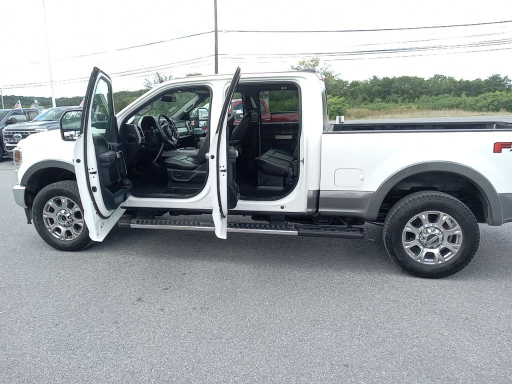 2021 Ford F-350 Super Duty Lariat