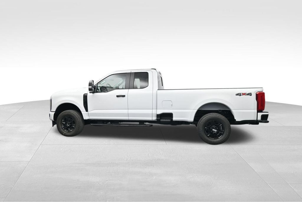 2026 Ford F-350 Super Duty XL
