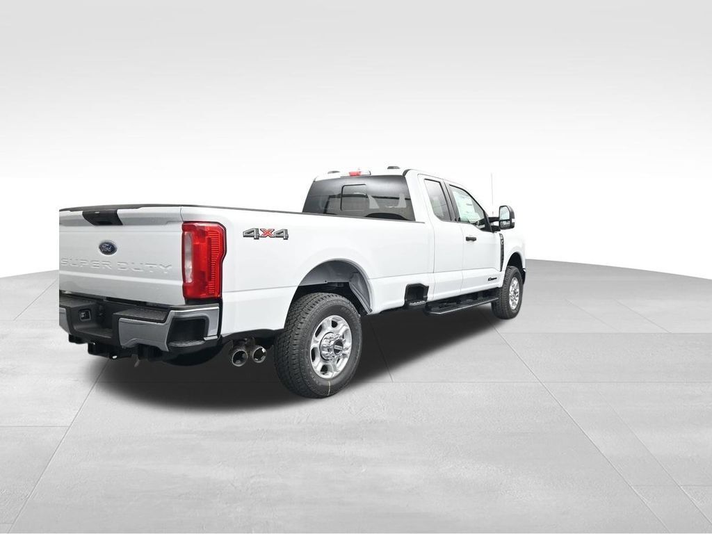 2026 Ford F-350 Super Duty XLT