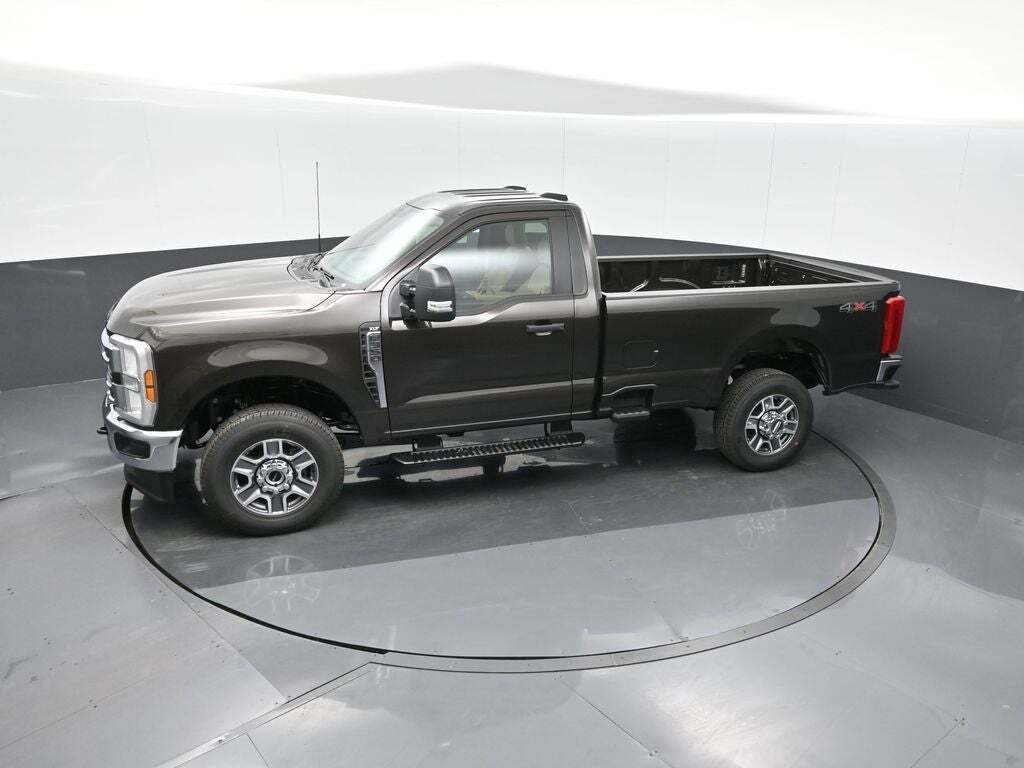 2025 Ford F-350 Super Duty XLT